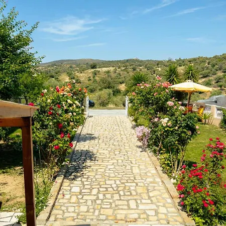 Tsekis House شقة