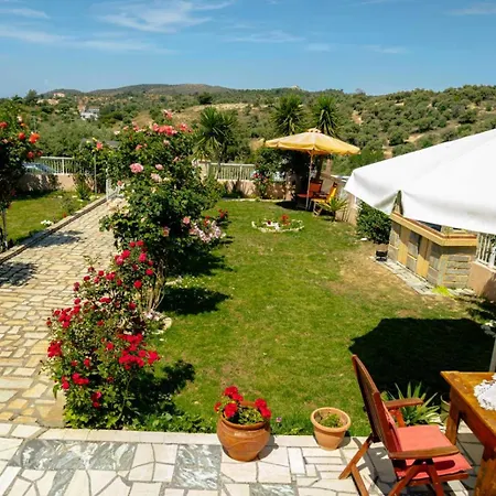 Tsekis House شقة *