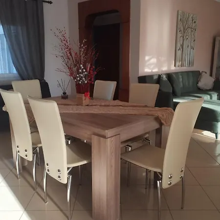 Tsekis House شقة *